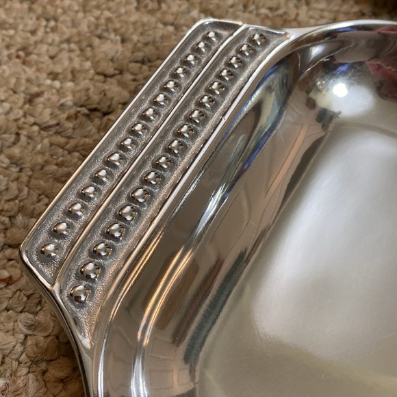 2 Wilton Armetale trays. Flute and Pearls #272045 - Picture 4 of 11